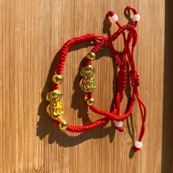 Pixiu Wealth String Bracelet Bundle of 2 - Picture 9 of 12